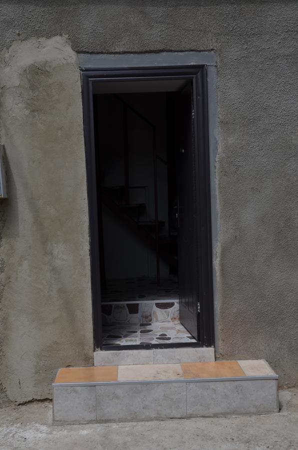 Guest House Uta Tiflis Dış mekan fotoğraf