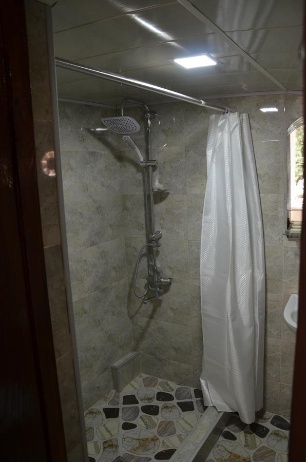 Guest House Uta Tiflis Dış mekan fotoğraf